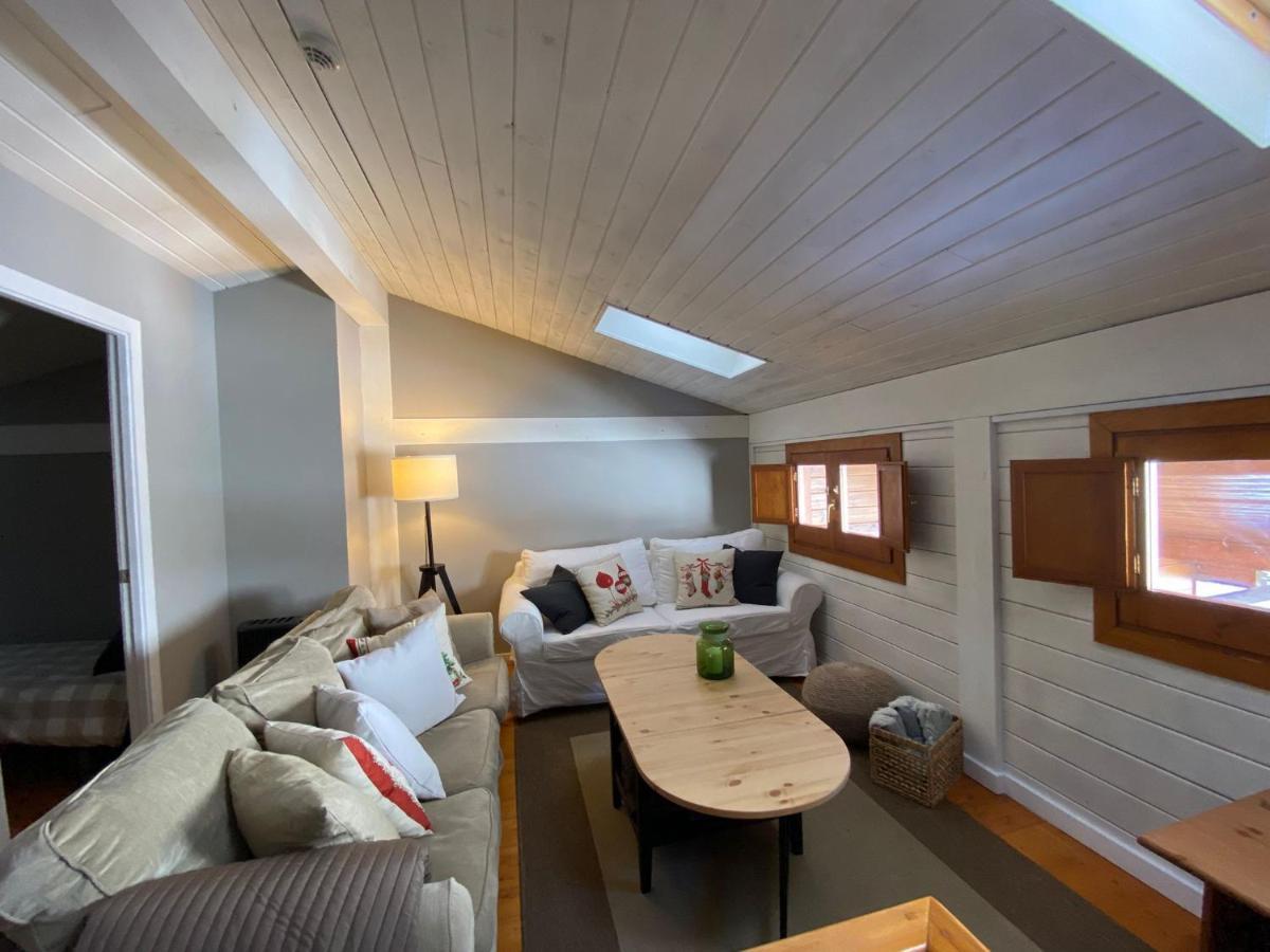 Ferienwohnung Acogedora Buardilla Duplex 6 Pax Incles Exterior foto