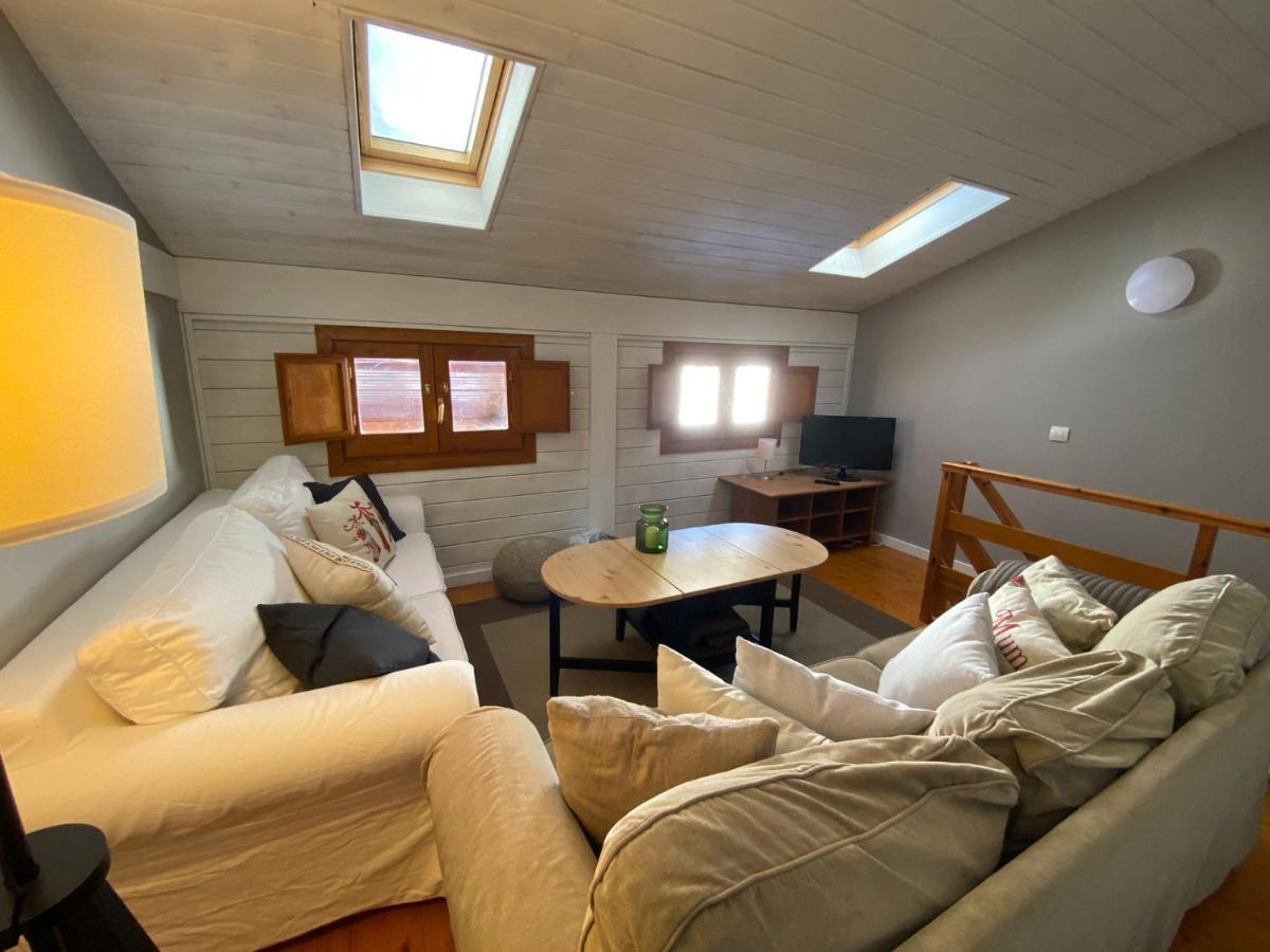 Ferienwohnung Acogedora Buardilla Duplex 6 Pax Incles Exterior foto